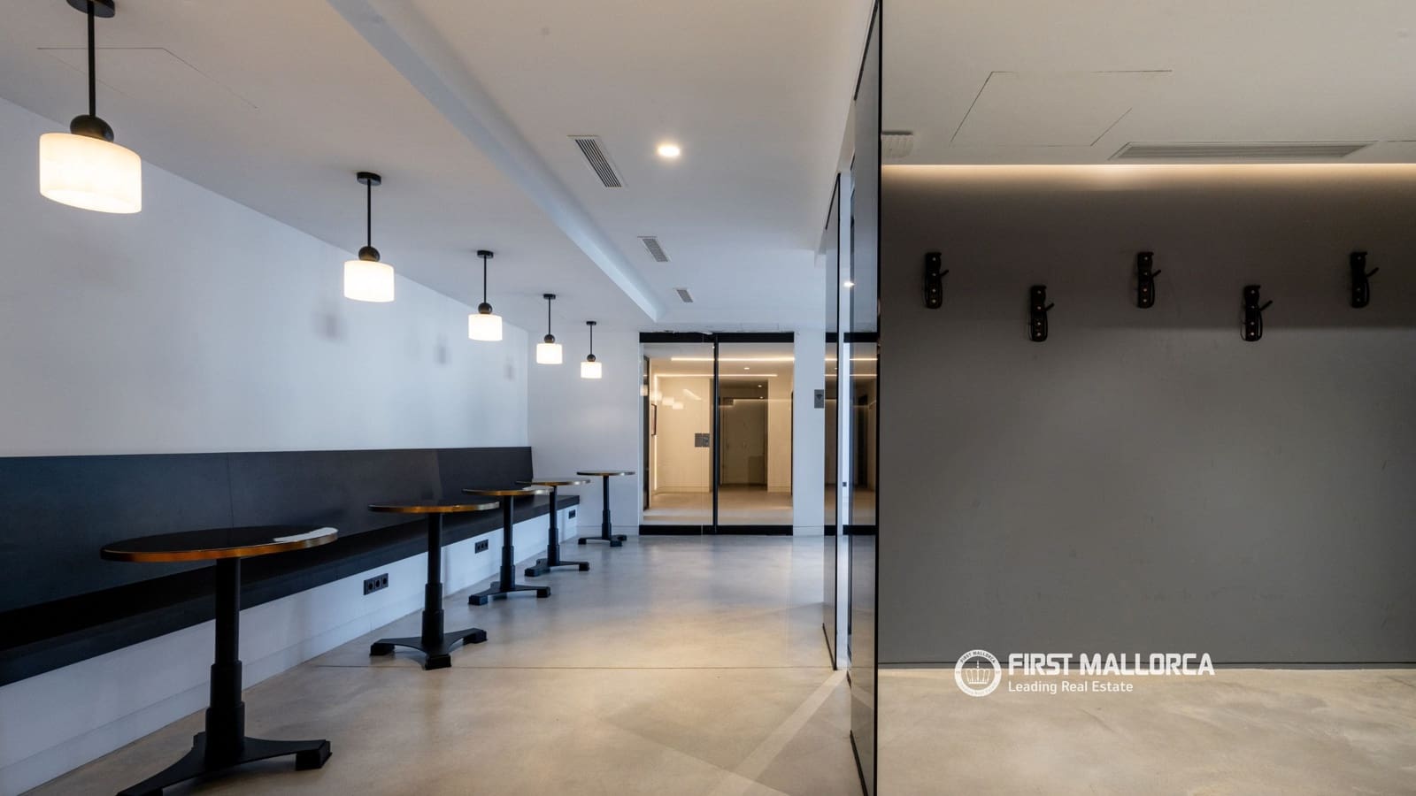 2 slaapkamer Appartement te koop in Palma de Mallorca met zwembad garage - € 970.000 (Ref: 7993621)