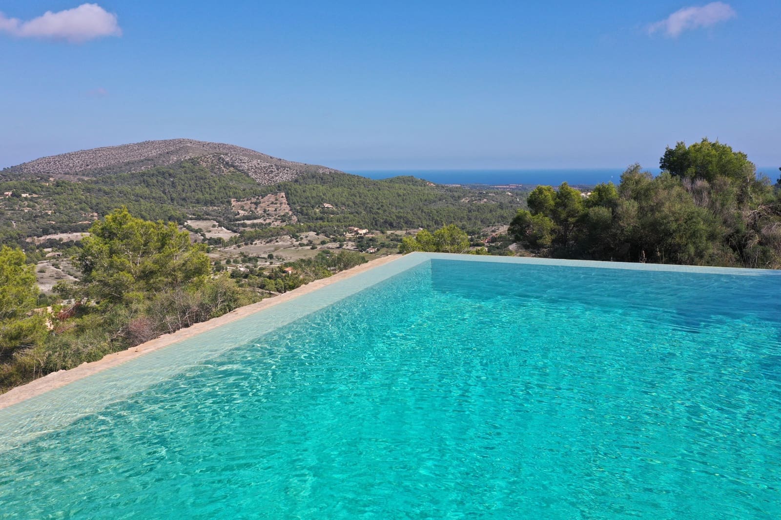 3 soveværelse Finca/Landehus til leje i Son Macia med swimmingpool garage - € 20.000 (Ref: 7993623)