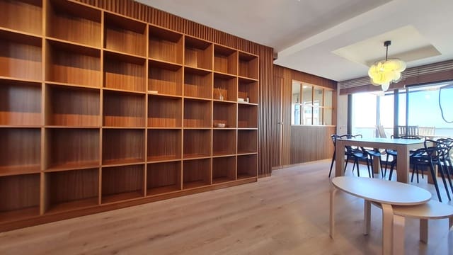 3 bedroom Penthouse for rent in Plaça dels Patins, Palma de Mallorca with garage - € 3,800 (Ref: 8022614)