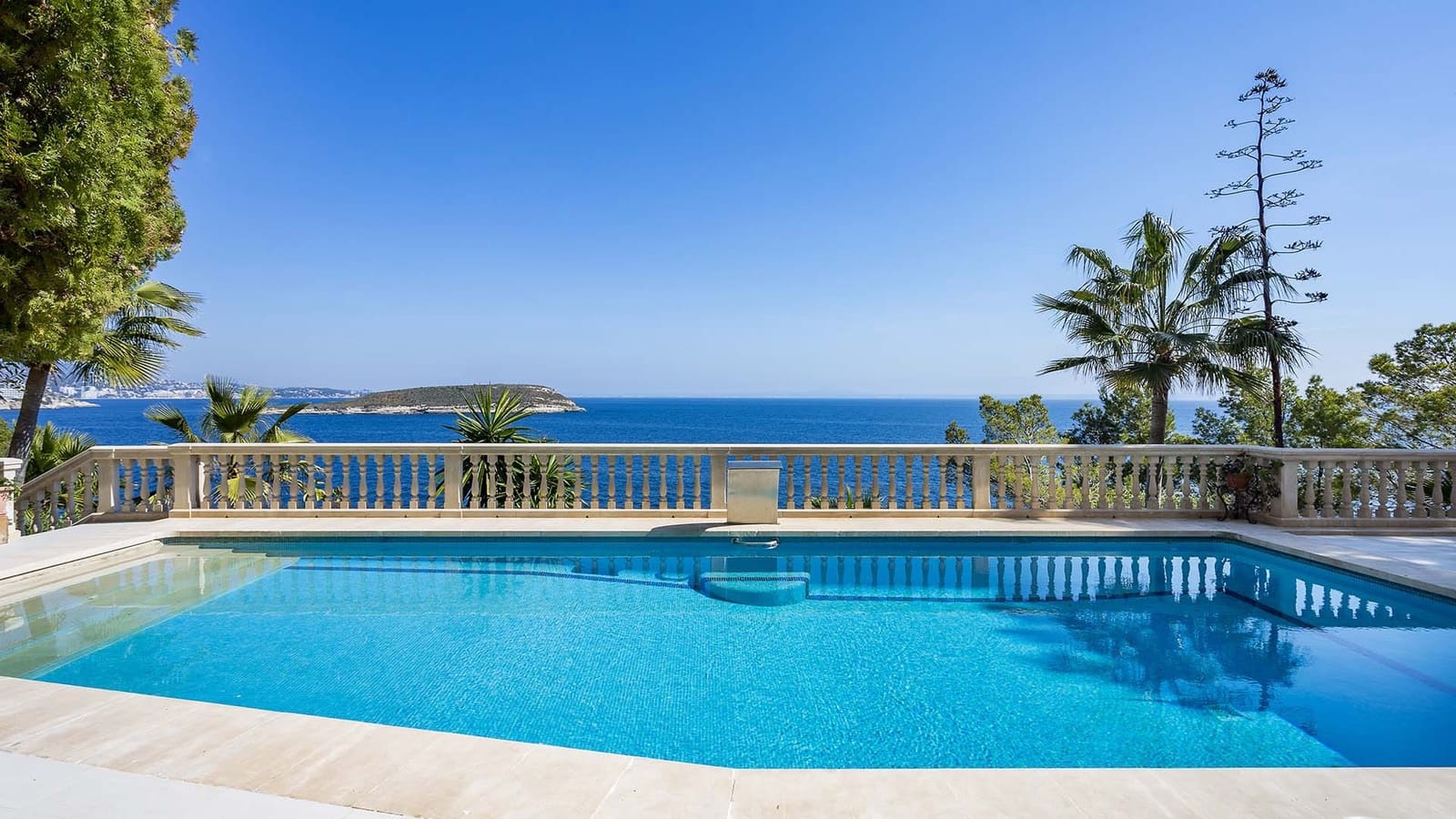 Chalet de 9 habitaciones en Cala Vinyes / Cala Vinyas / Cala Viñas en venta con piscina garaje - 9.900.000 € (Ref: 8038903)