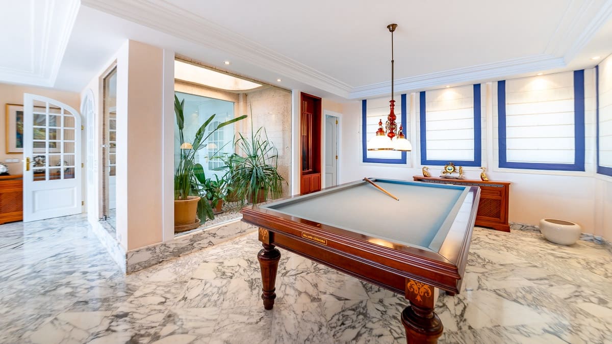 Chalet de 9 habitaciones en Cala Vinyes / Cala Vinyas / Cala Viñas en venta con piscina garaje - 9.900.000 € (Ref: 8038903)