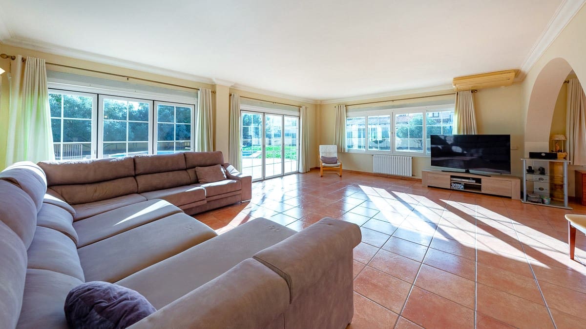 6 sypialnia Willa na sprzedaż w Santa Ponsa z basenem garażem - 2 600 000 € (Ref: 8038911)