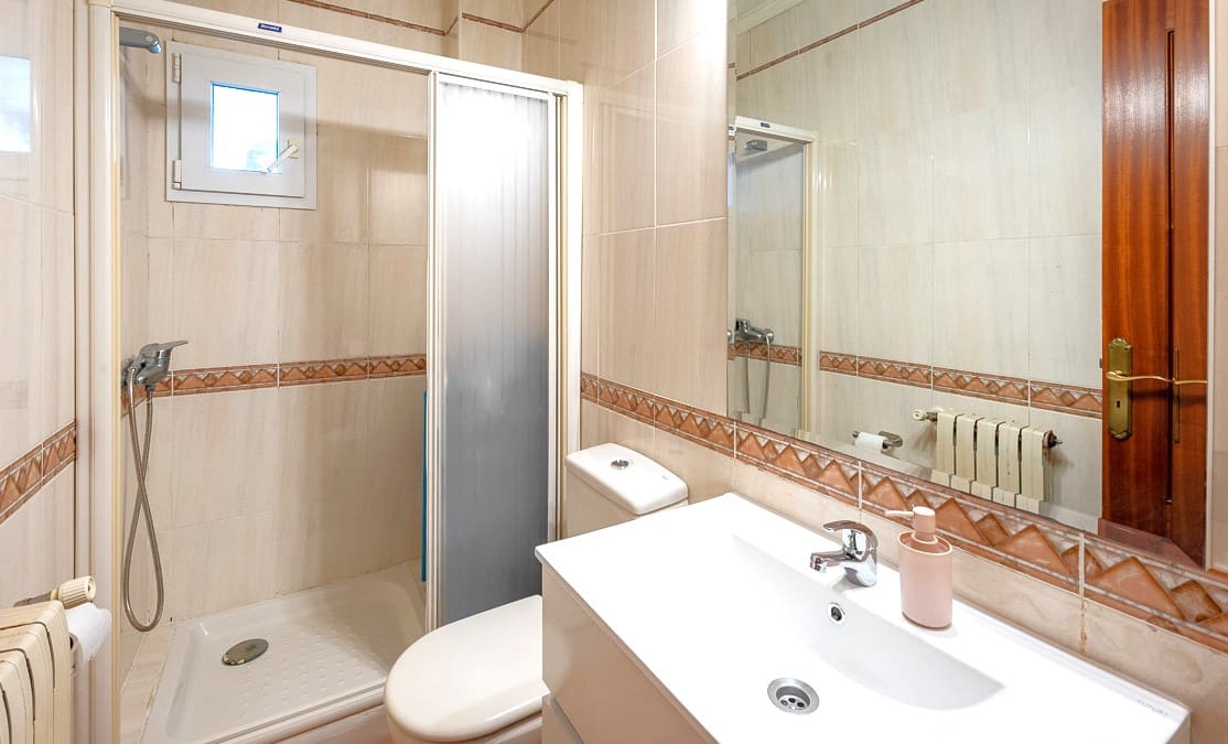 6 sypialnia Willa na sprzedaż w Santa Ponsa z basenem garażem - 2 600 000 € (Ref: 8038911)