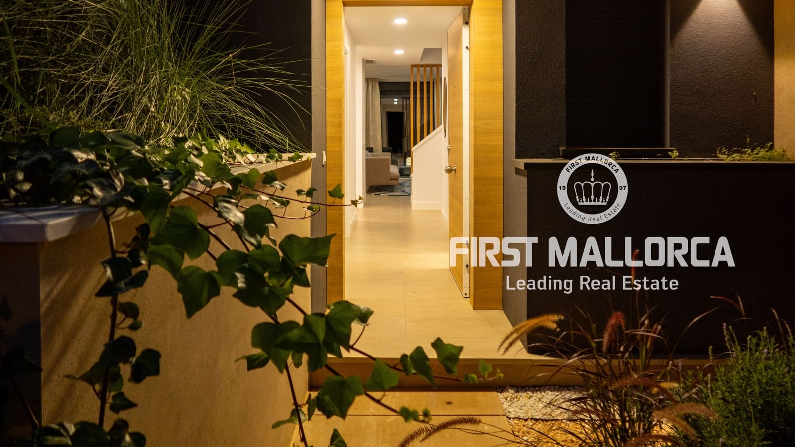 4 soveværelse Semi-Rækkehus til salg i Puig de Ros med swimmingpool garage - € 1.185.000 (Ref: 8038917)