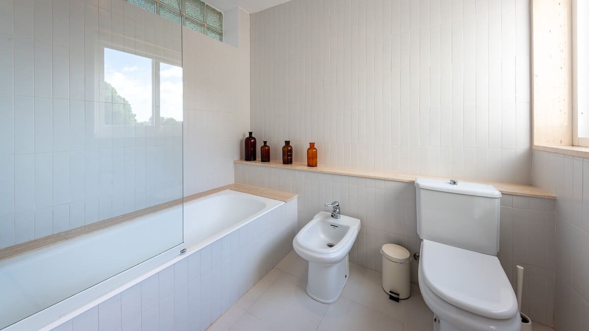 4 soverom Villa til salgs i Costa de los Pinos med svømmebasseng - € 2 950 000 (Ref: 8064324)