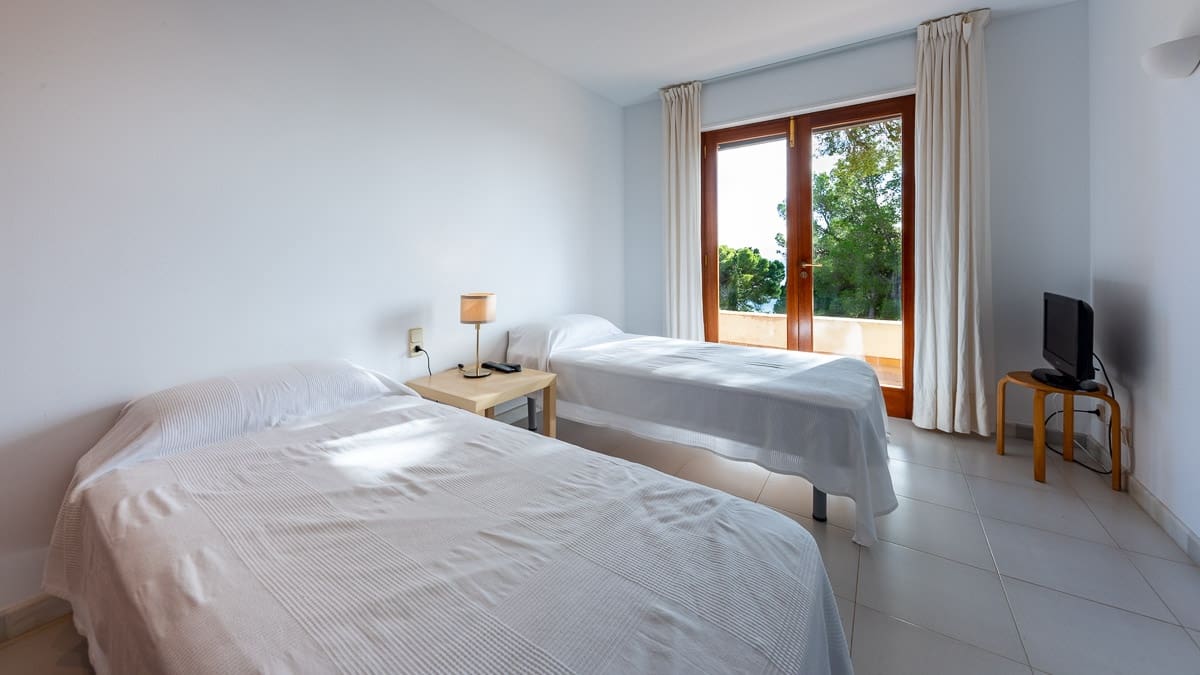 4 soverom Villa til salgs i Costa de los Pinos med svømmebasseng - € 2 950 000 (Ref: 8064324)