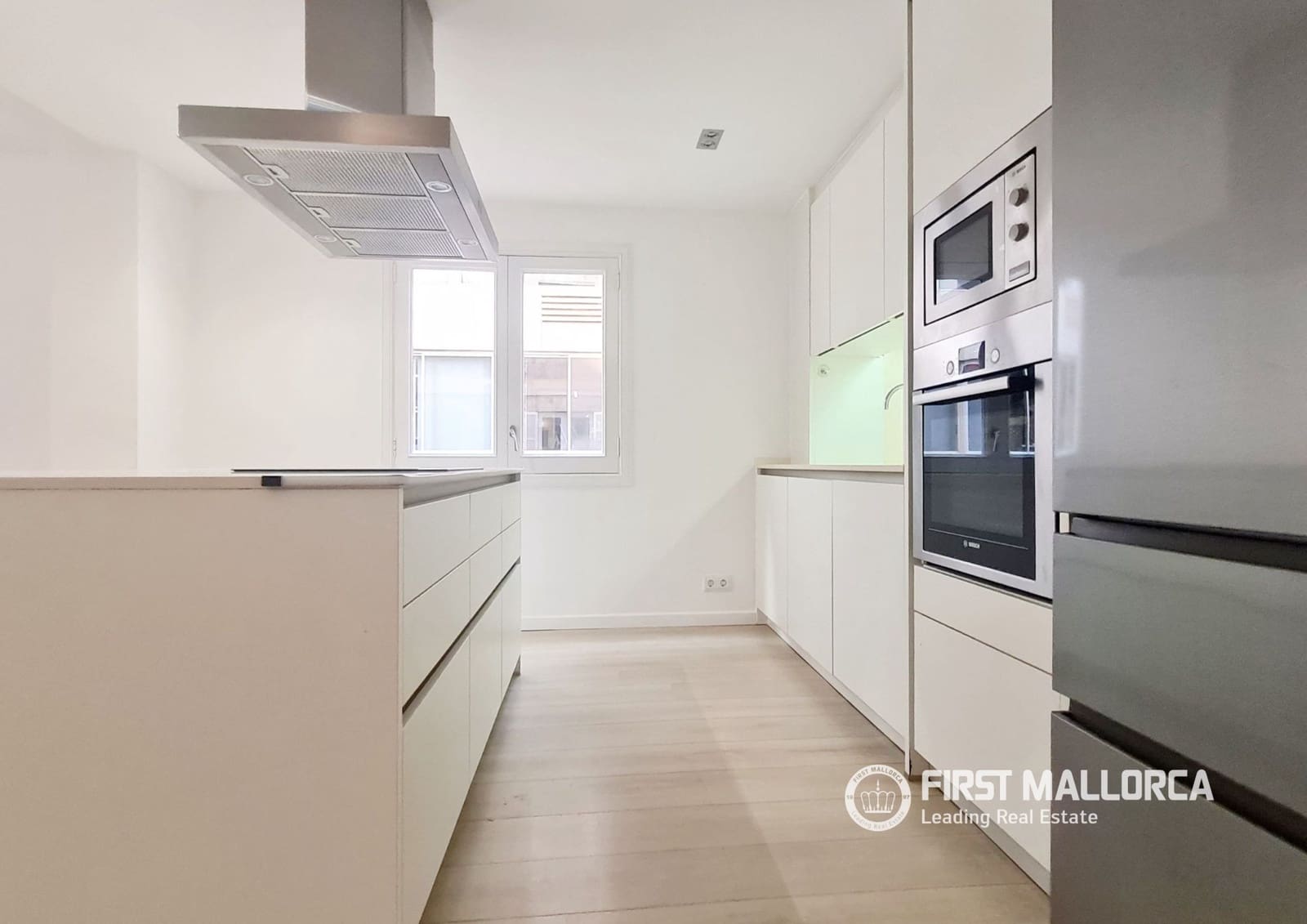 3 bedroom Apartment for rent in Palma de Mallorca with garage - € 2,800 (Ref: 8064333)