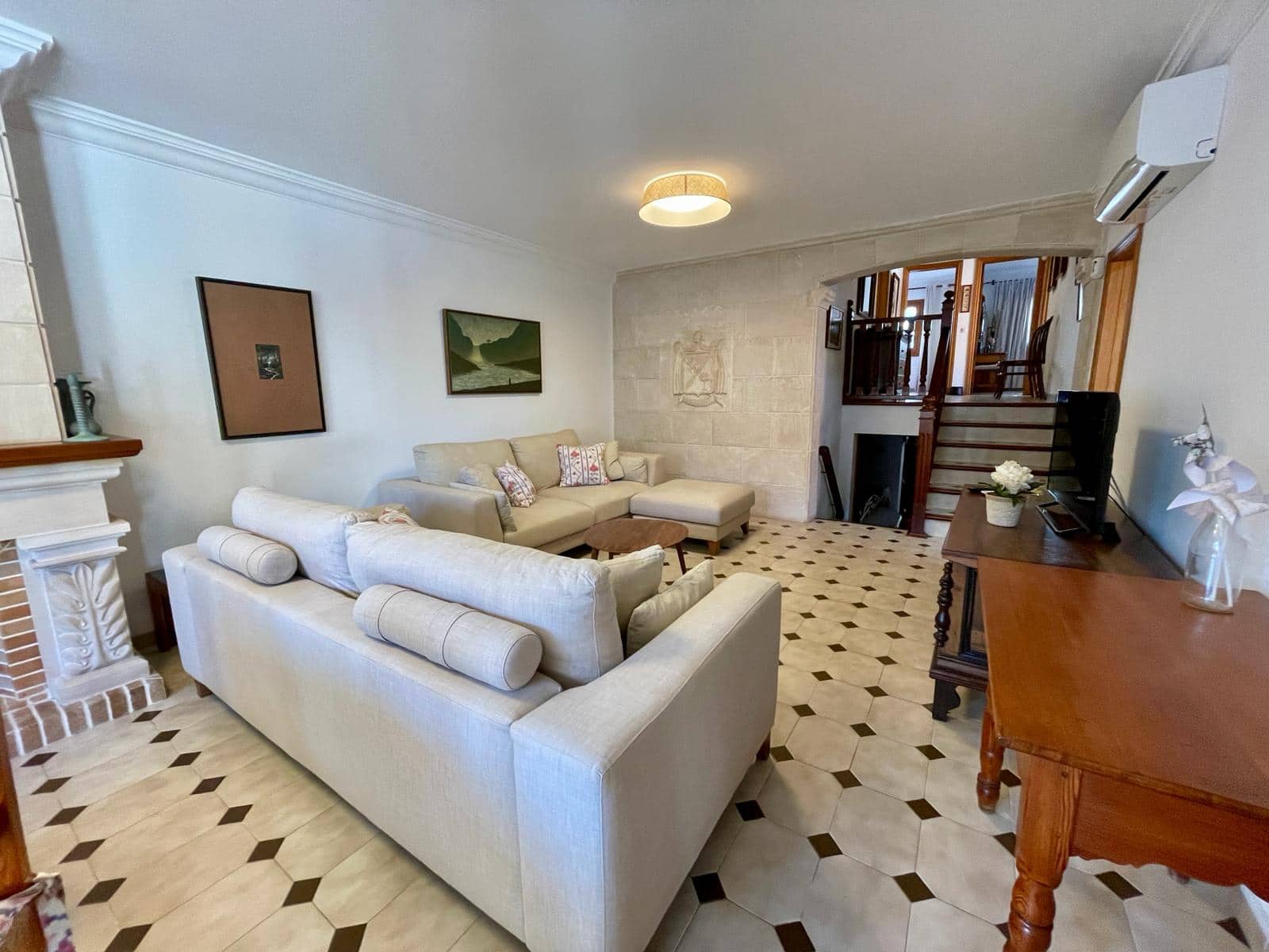 3 soveværelse Lejlighed til leje i Muro - € 2.250 (Ref: 8064342)