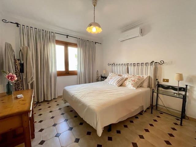 3 soveværelse Lejlighed til leje i Playas de Muro / Platges de Muro, Muro - € 2.250 (Ref: 8064342)