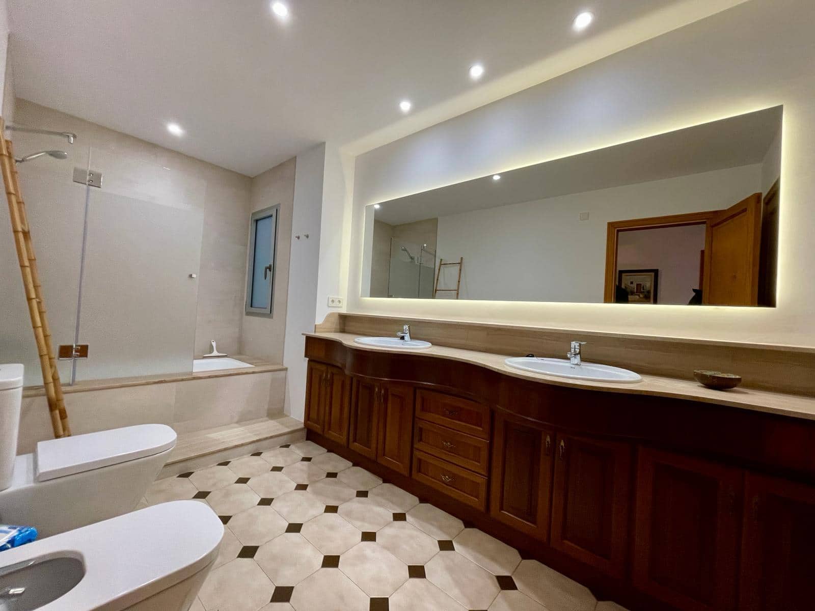 3 soveværelse Lejlighed til leje i Muro - € 2.250 (Ref: 8064342)