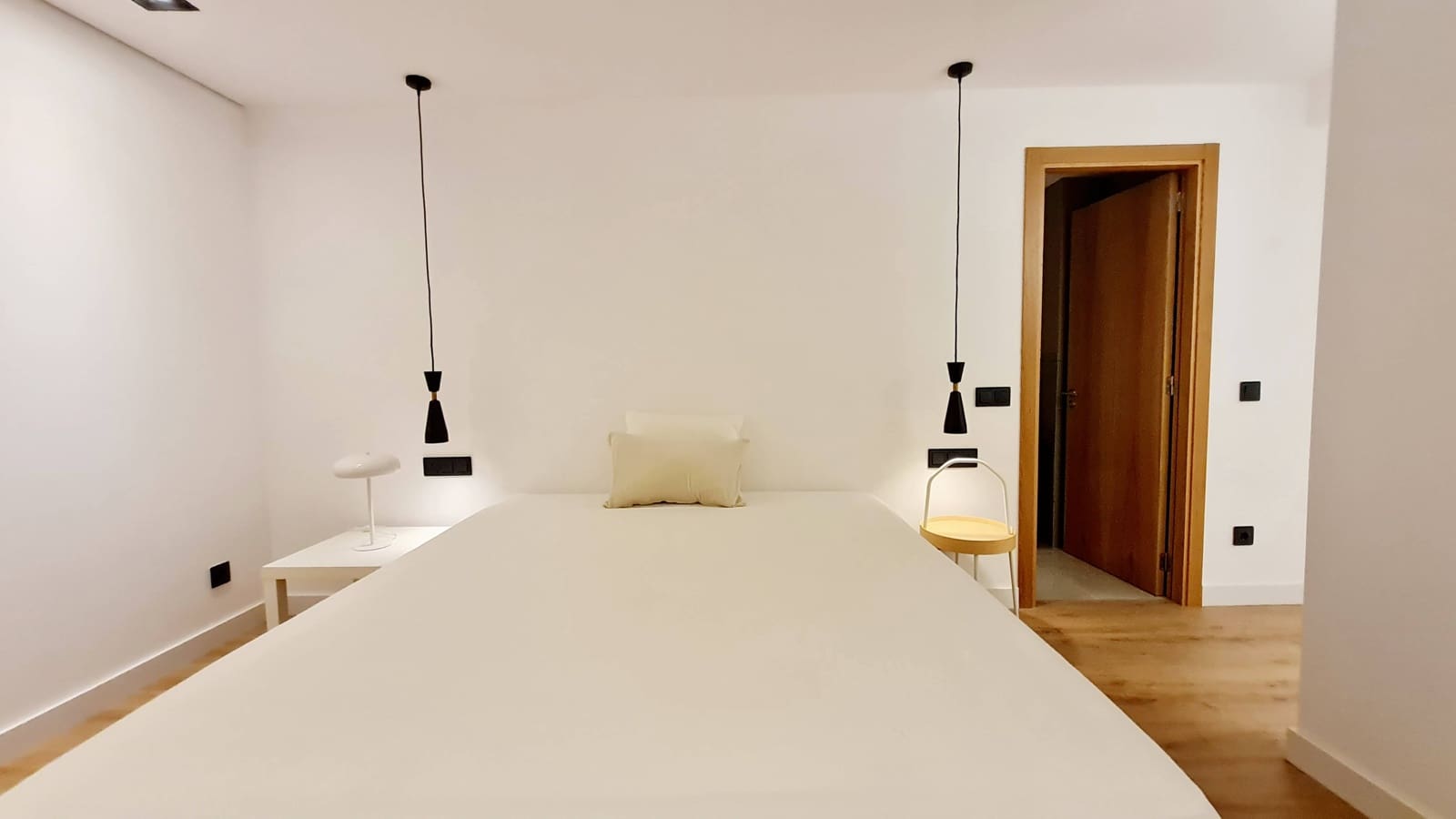 2 soverom Leilighet til leie i Palma de Mallorca - € 2 500 (Ref: 8082967)