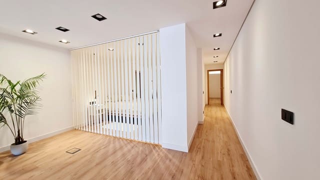 Apartamento de 2 habitaciones en El Terreno, Palma de Mallorca en alquiler - 2.500 € (Ref: 8082967)