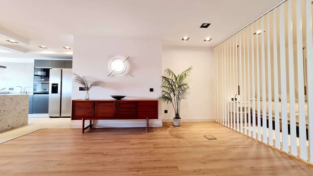 Apartamento de 2 habitaciones en El Terreno, Palma de Mallorca en alquiler - 2.500 € (Ref: 8082967)