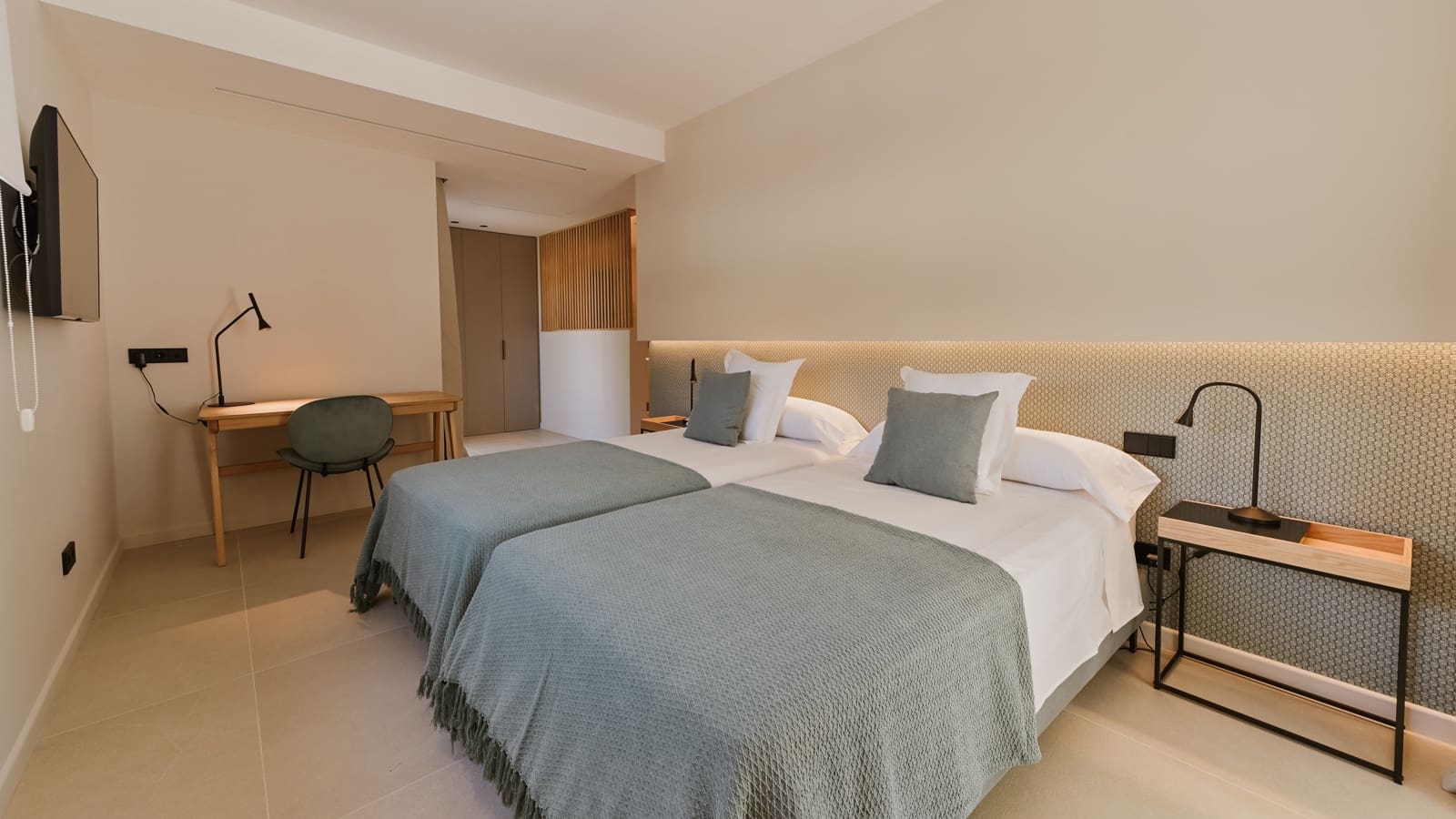 5 soveværelse Villa til leje i Cas Catala med swimmingpool garage - € 25.000 (Ref: 8086059)