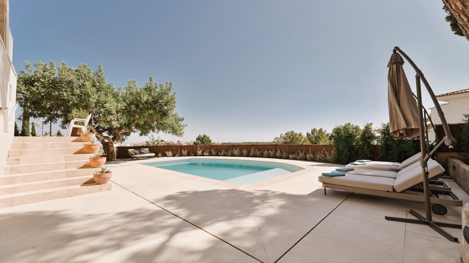 5 soveværelse Villa til leje i Cas Catala med swimmingpool garage - € 25.000 (Ref: 8086059)