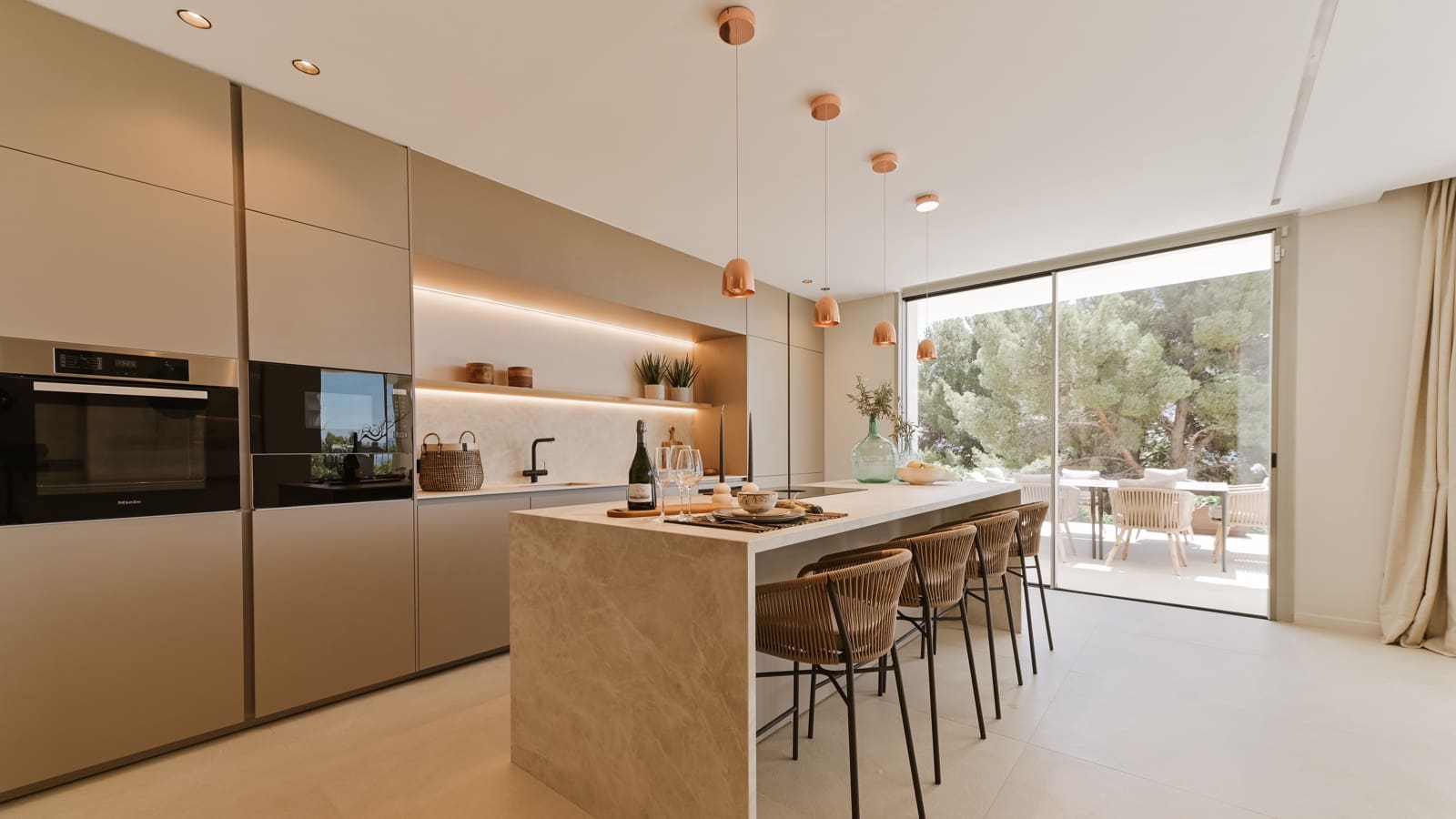 5 soveværelse Villa til leje i Cas Catala med swimmingpool garage - € 25.000 (Ref: 8086059)