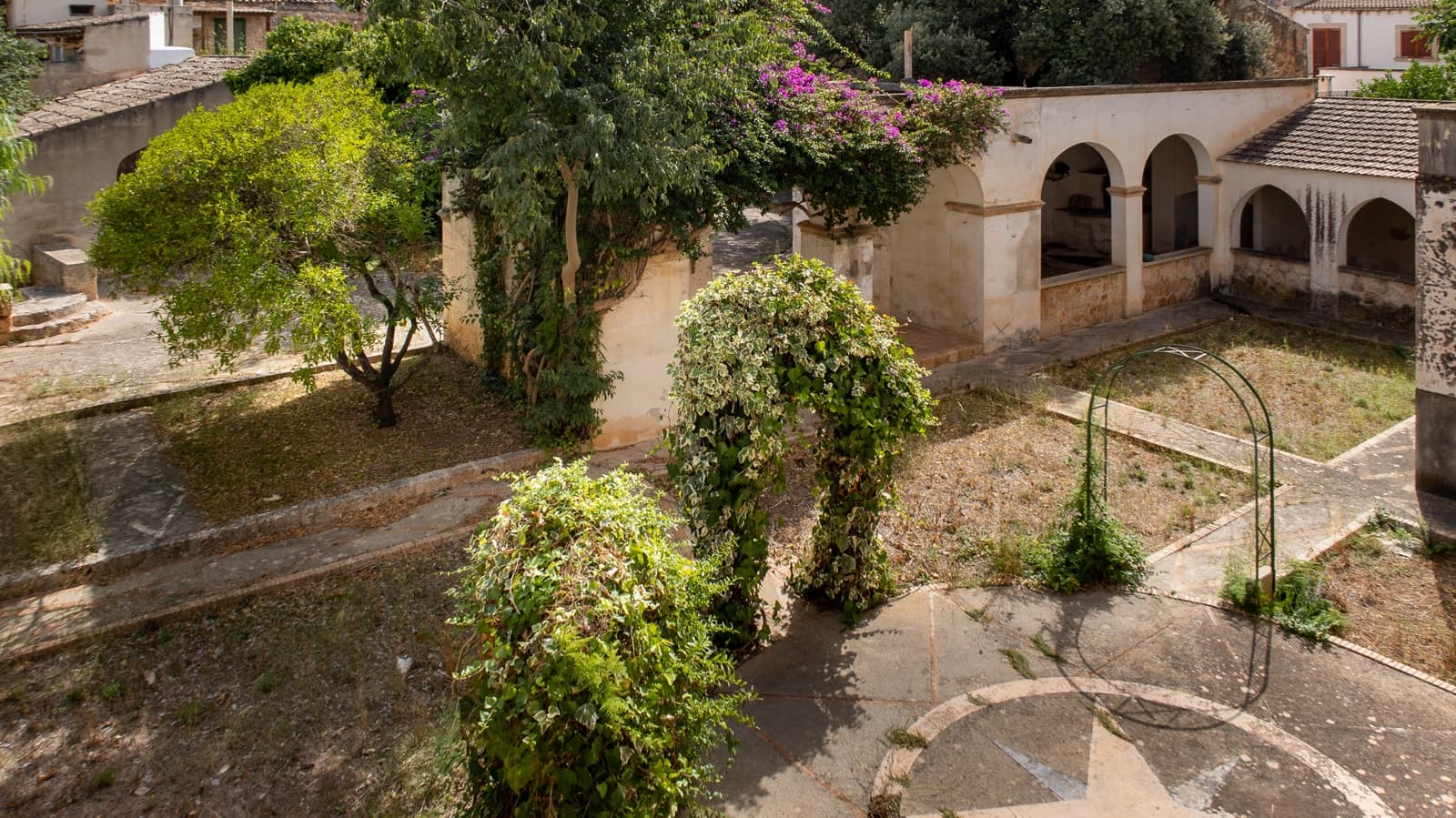 Huis te koop in Campos met garage - € 2.700.000 (Ref: 8092471)