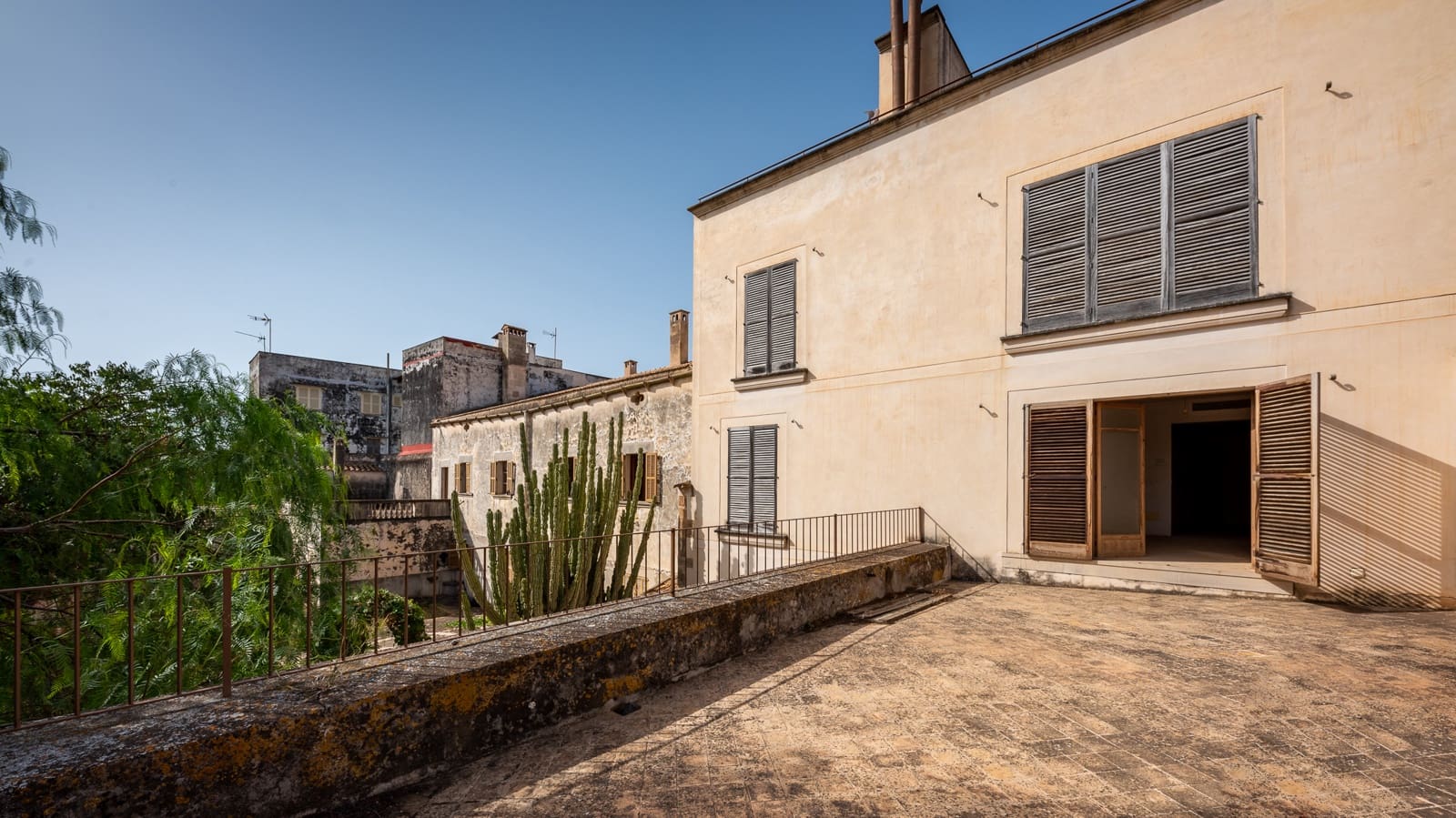 Huis te koop in Campos met garage - € 2.700.000 (Ref: 8092471)