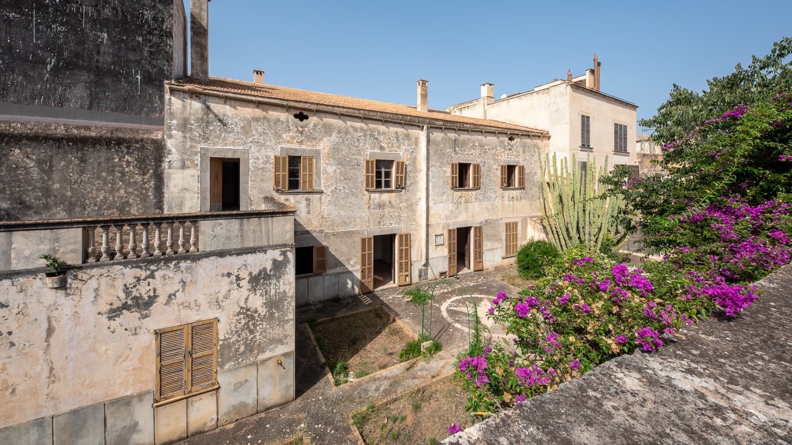 Huis te koop in Campos met garage - € 2.700.000 (Ref: 8092471)