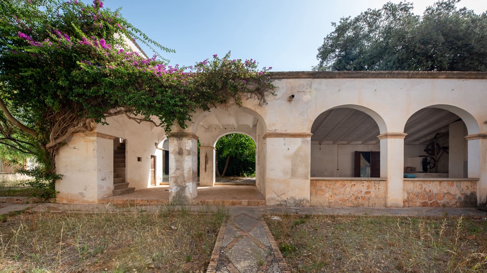 Huis te koop in Campos met garage - € 2.700.000 (Ref: 8092471)