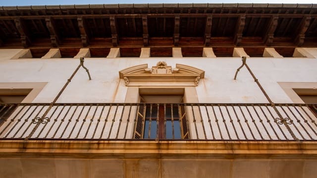 Huis te koop in Campos met garage - € 2.700.000 (Ref: 8092471)