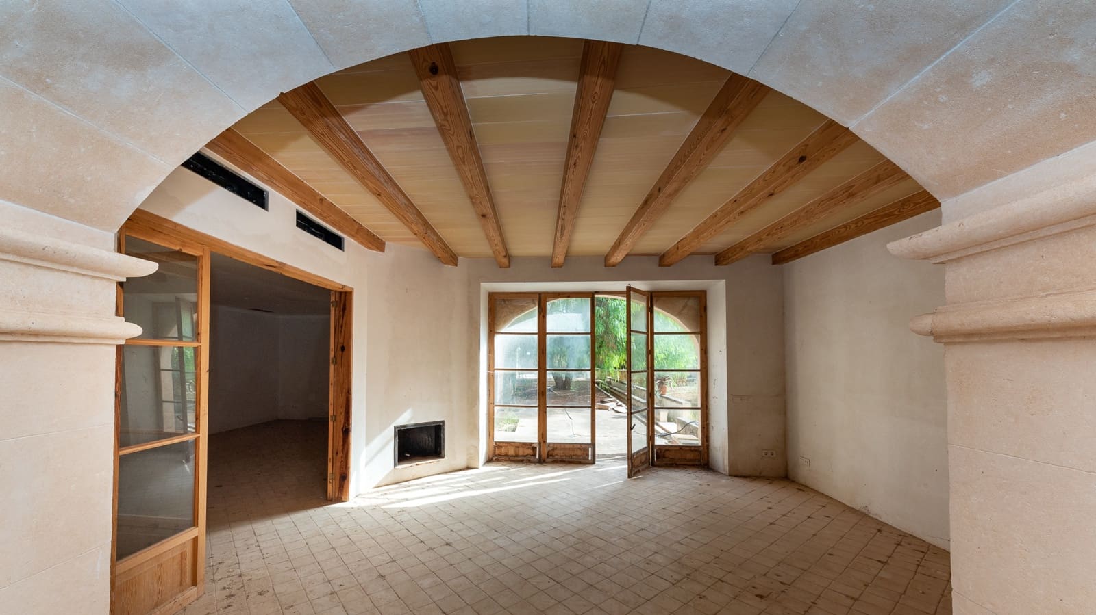 Huis te koop in Campos met garage - € 2.700.000 (Ref: 8092471)