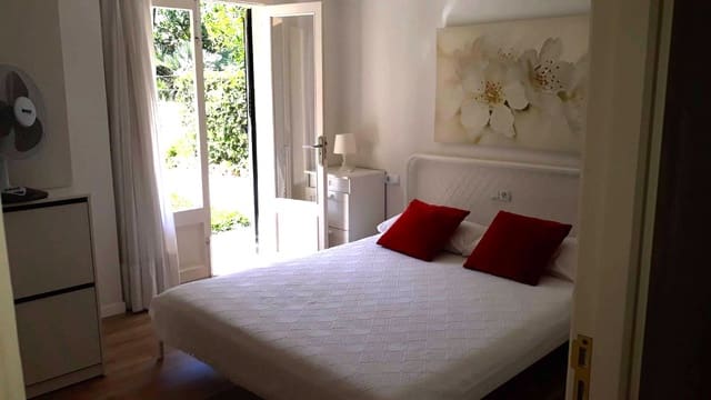 2 slaapkamer Appartement te huur in Puerto de Alcudia, Alcúdia - € 2.000 (Ref: 8099993)