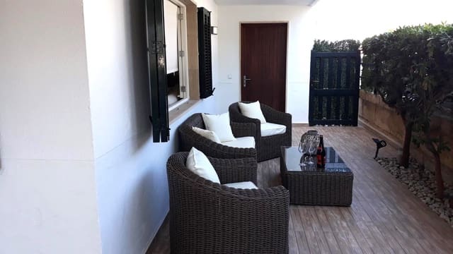 2 slaapkamer Appartement te huur in Puerto de Alcudia, Alcúdia - € 2.000 (Ref: 8099993)