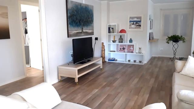 2 slaapkamer Appartement te huur in Puerto de Alcudia, Alcúdia - € 2.000 (Ref: 8099993)