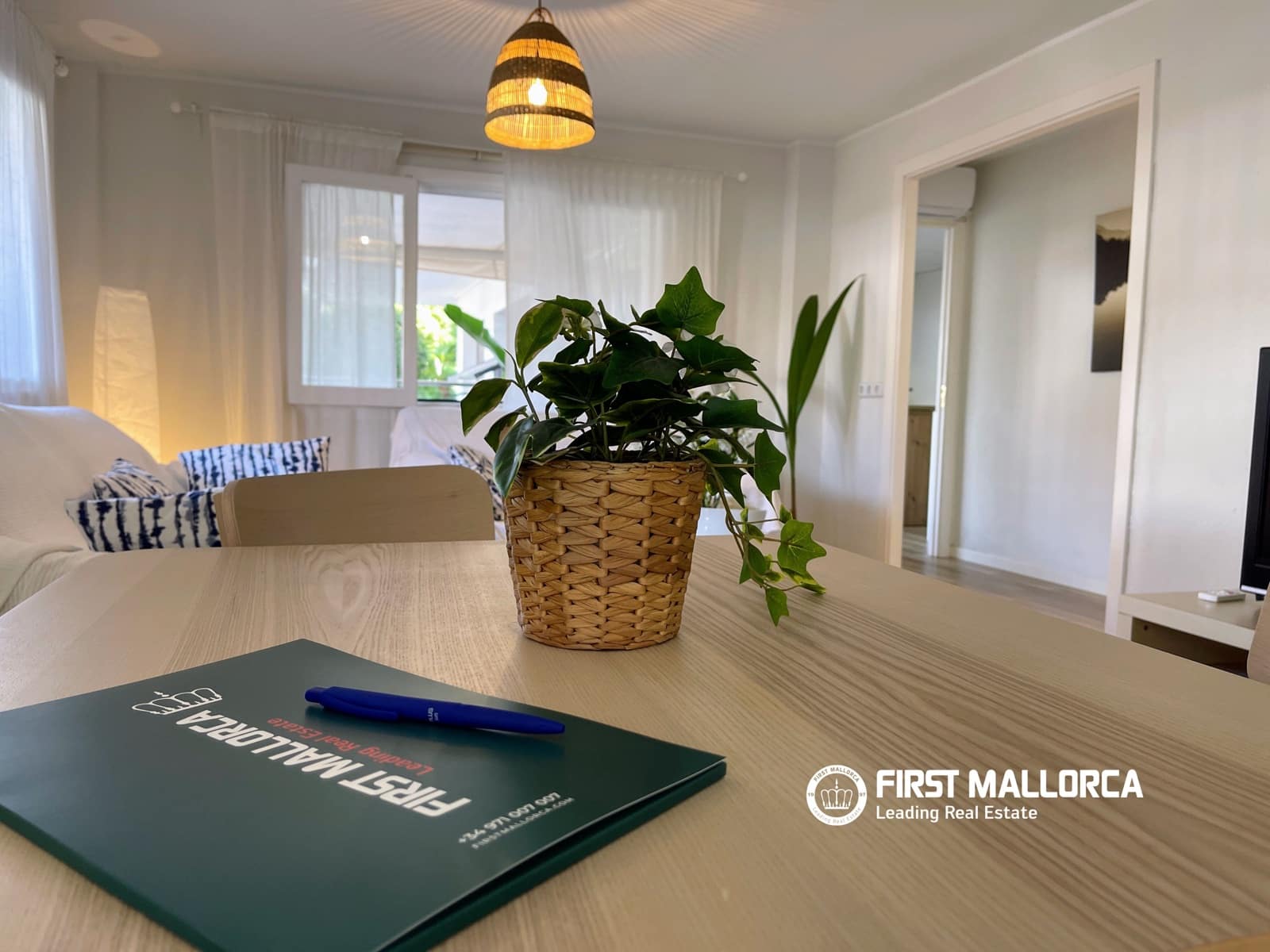 2 bedroom Apartment for rent in Puerto de Alcudia with garage - € 2,800 (Ref: 8099993)
