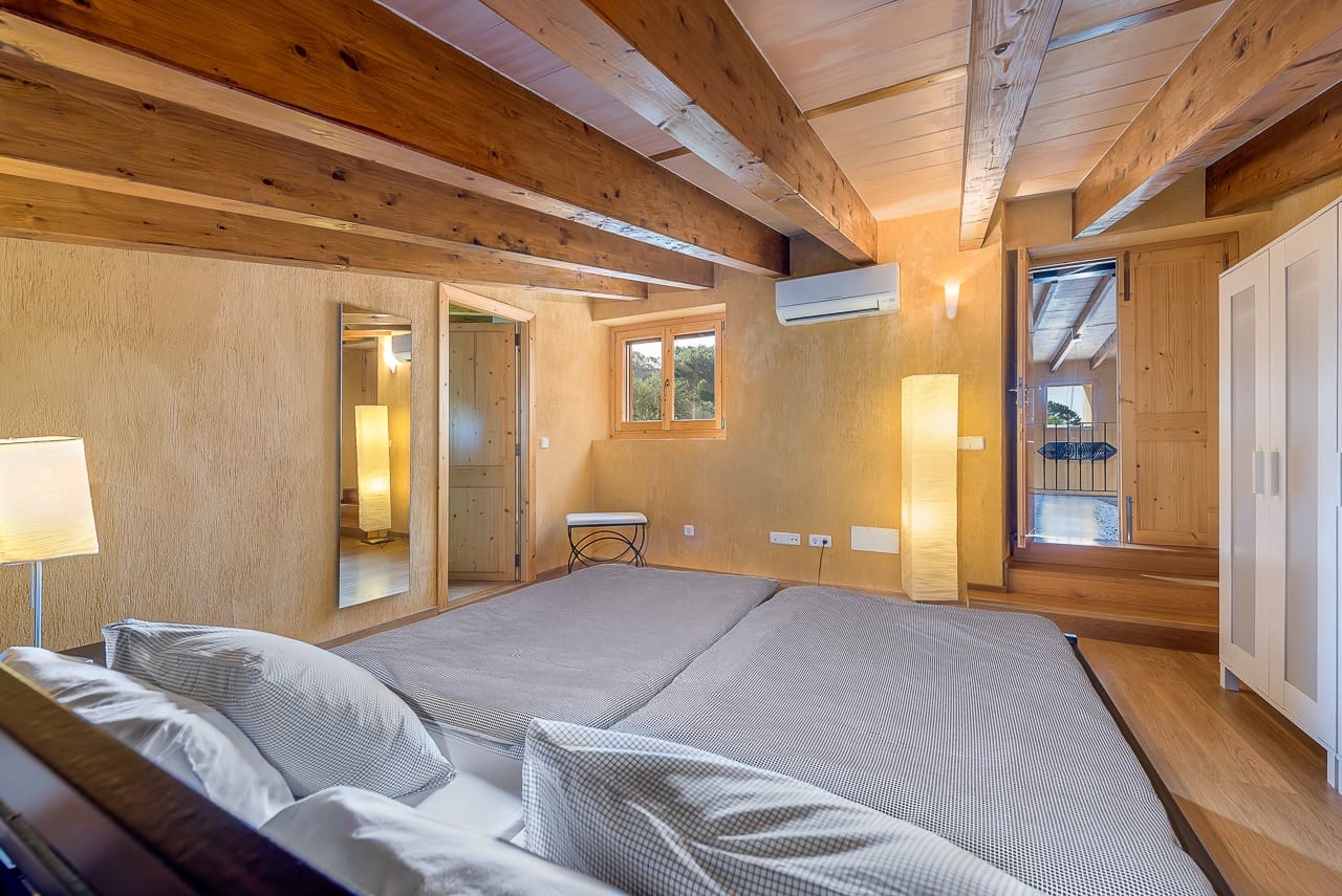 4 soveværelse Finca/Landehus til salg i Sineu med swimmingpool garage - € 1.290.000 (Ref: 8118232)