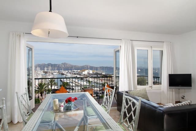 2 bedroom Apartment for rent in Port de Pollença, Pollensa / Pollença - € 2,000 (Ref: 8127062)