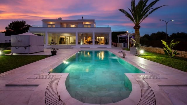 4 soveværelse Villa til salg i Cala d'Or, Santanyí med swimmingpool garage - € 2.500.000 (Ref: 8136014)