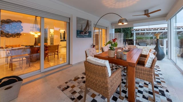 4 soveværelse Villa til salg i Cala d'Or, Santanyí med swimmingpool garage - € 2.500.000 (Ref: 8136014)