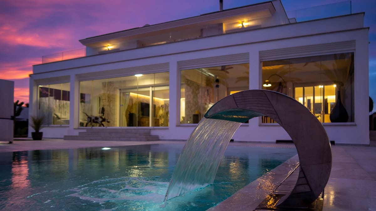 4 soverom Villa til salgs i Cala d'Or med svømmebasseng garasje - € 2 500 000 (Ref: 8136014)