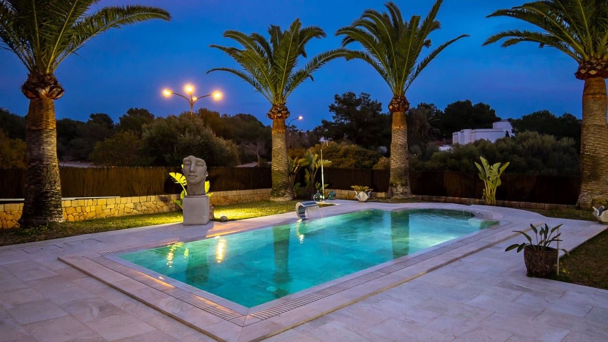 4 soverom Villa til salgs i Cala d'Or med svømmebasseng garasje - € 2 500 000 (Ref: 8136014)