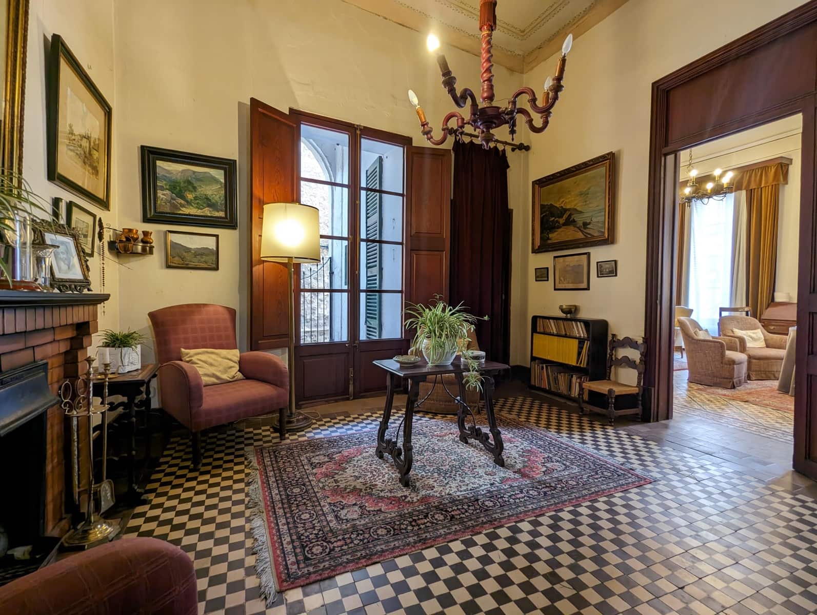 6 soveværelse Byhus til salg i Soller med garage - € 1.700.000 (Ref: 8147020)