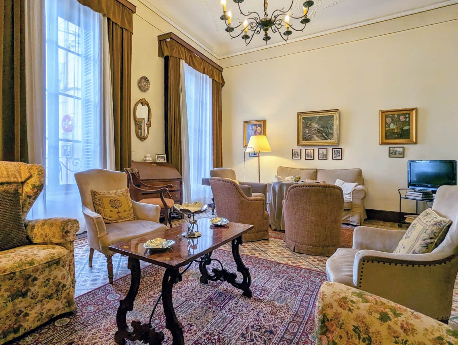 6 soveværelse Byhus til salg i Soller med garage - € 1.700.000 (Ref: 8147020)