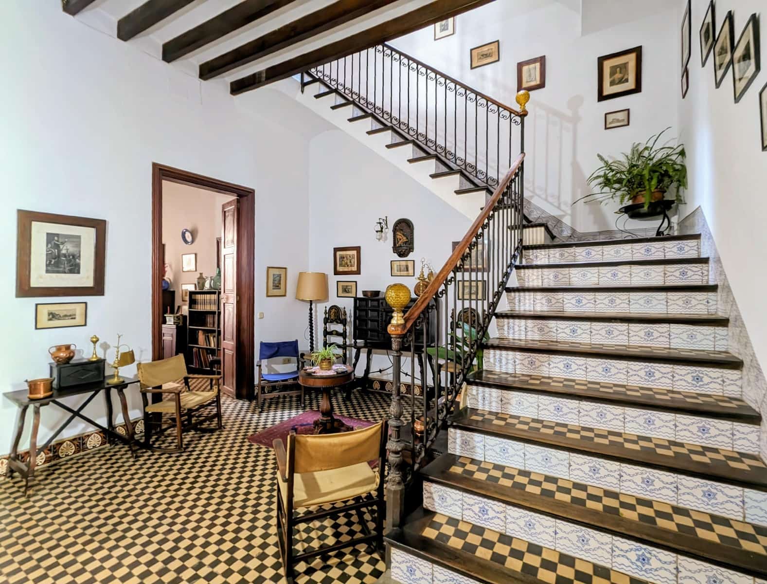 6 soveværelse Byhus til salg i Soller med garage - € 1.700.000 (Ref: 8147020)