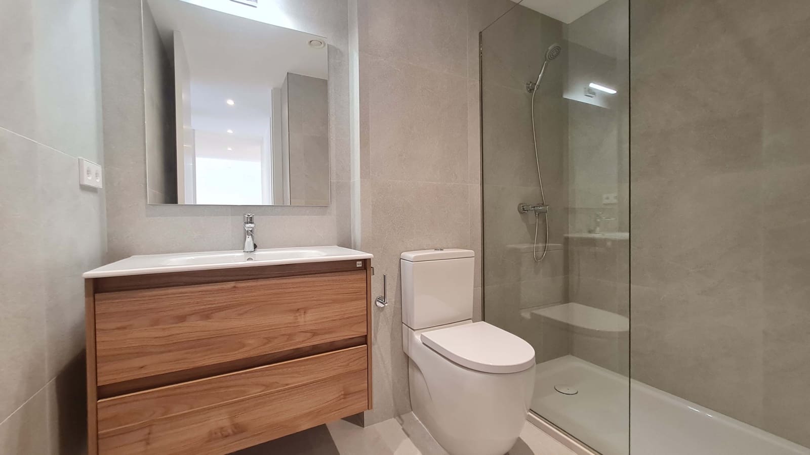 2 quarto Apartamento para arrendar em Palma de Mallorca - 1 800 € (Ref: 8151148)