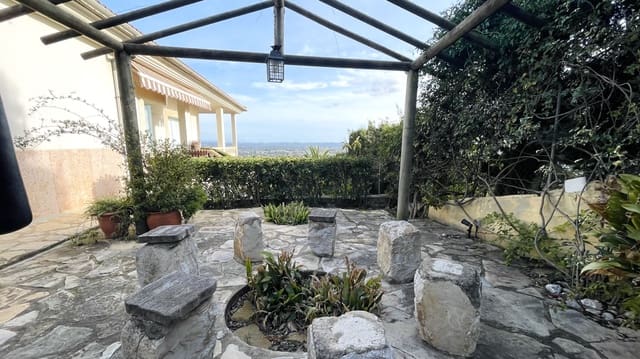 4 bedroom Villa for sale in Inca with pool garage - € 1,295,000 (Ref: 8153043)