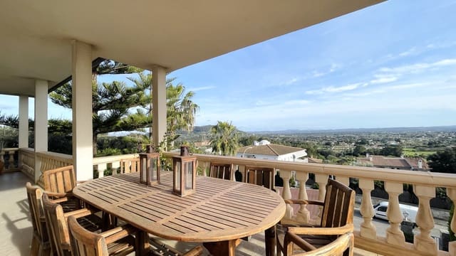 4 bedroom Villa for sale in Inca with pool garage - € 1,295,000 (Ref: 8153043)