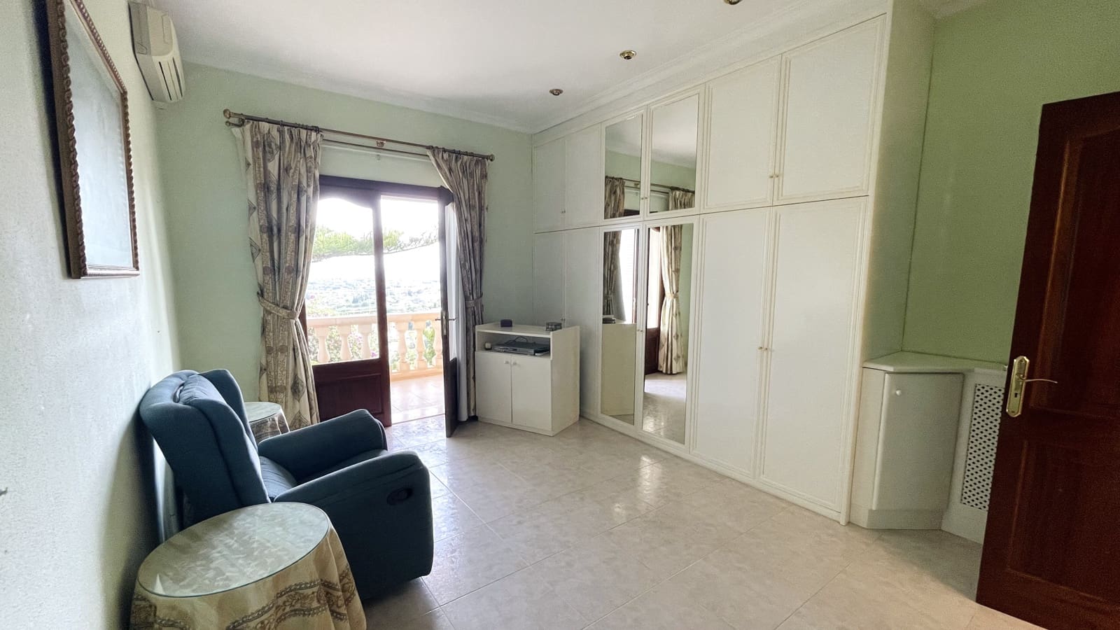 4 soveværelse Villa til salg i Inca med swimmingpool garage - € 1.295.000 (Ref: 8153043)