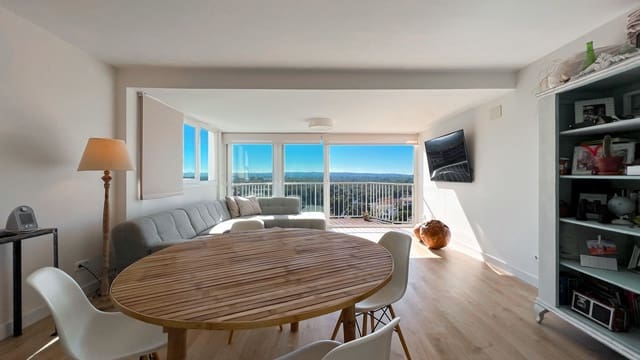 3 bedroom Apartment for sale in Palma de Mallorca - € 465,000 (Ref: 8155905)