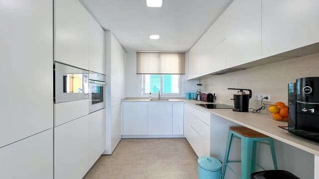 3 bedroom Apartment for sale in Palma de Mallorca - € 465,000 (Ref: 8155905)