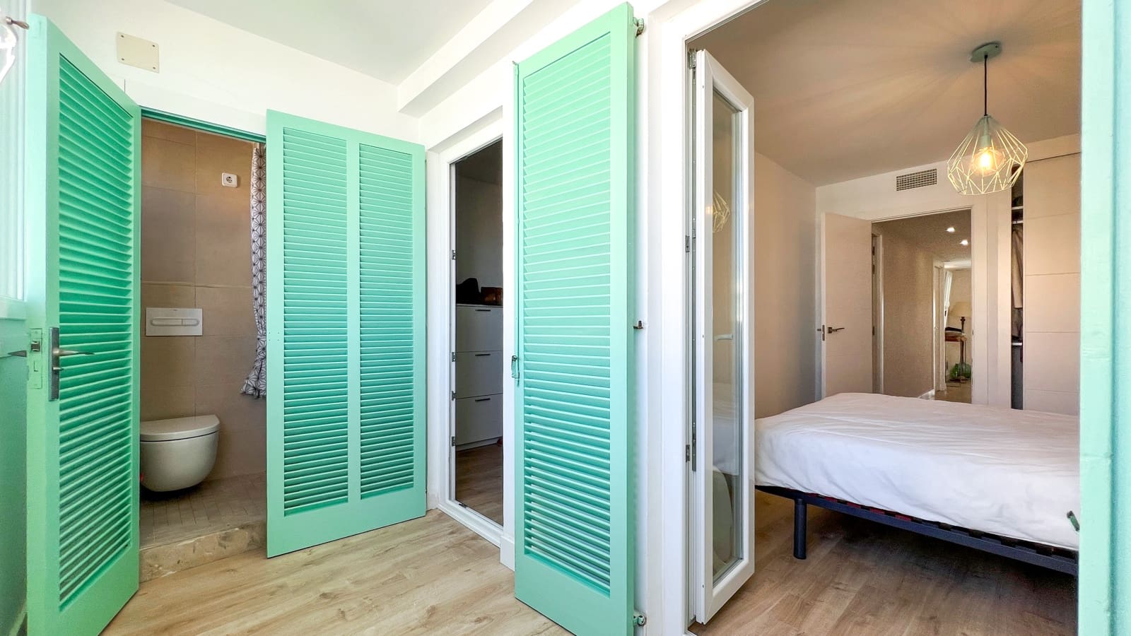 3 bedroom Apartment for sale in Palma de Mallorca - € 465,000 (Ref: 8155905)