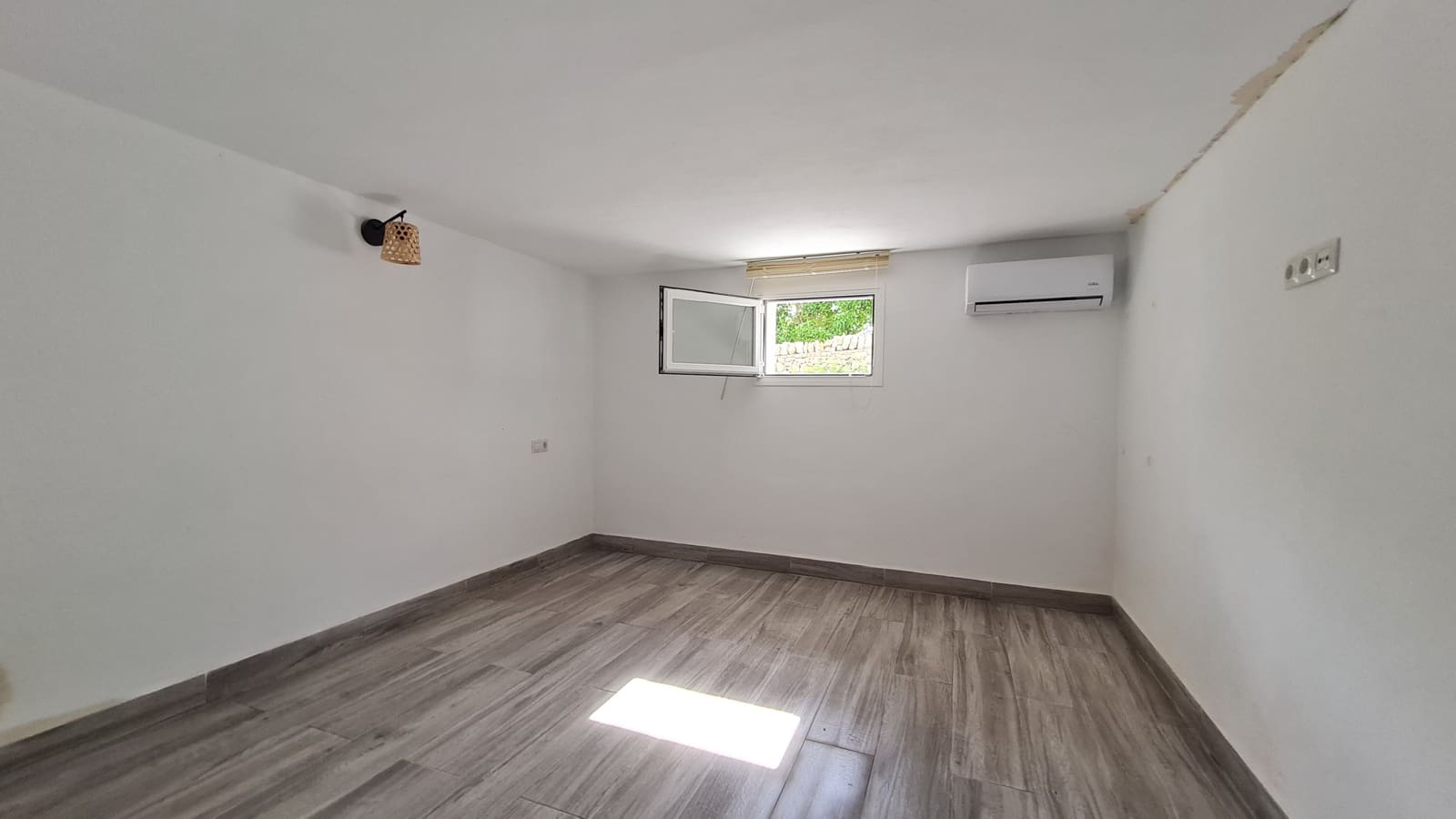 5 sovrum Villa att hyra i Cala Llombards med garage - 3 500 € (Ref: 8181306)