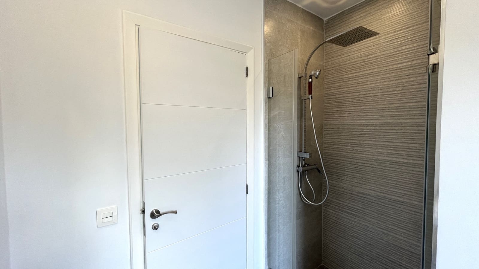 3 slaapkamer Villa te huur in Badia Blava met zwembad garage - € 4.500 (Ref: 8198271)