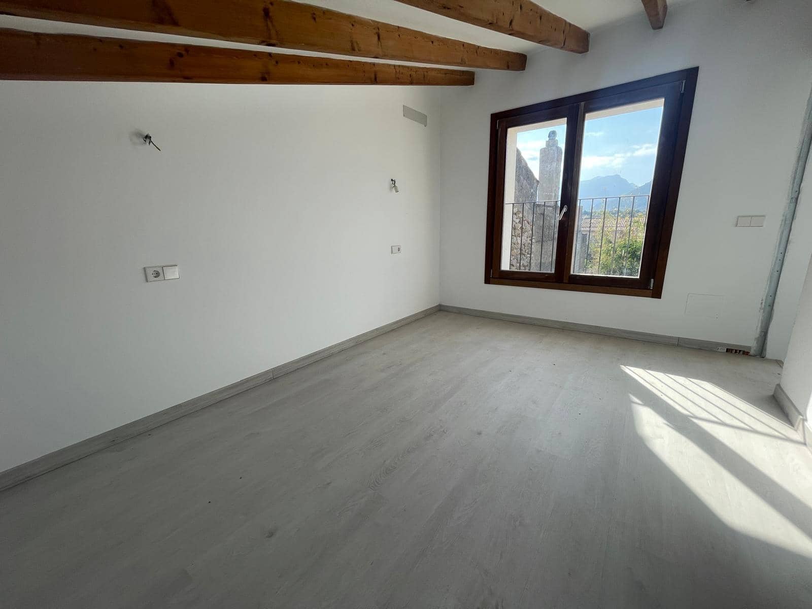 4 soveværelse Villa til salg i Campanet med swimmingpool garage - € 1.300.000 (Ref: 8205671)