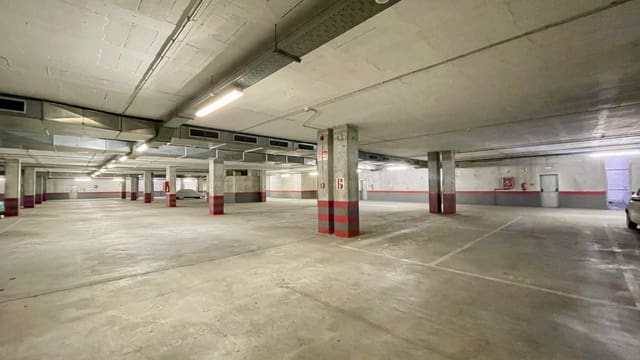 Local Commercial à louer à Son Anglada, Palma de Mallorca avec garage - 2 400 € (Ref: 8210293)